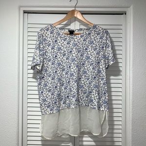 Ann Taylor floral print tee shirt